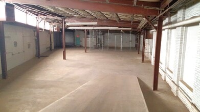 1-29 Lister Ave, Newark, NJ for lease Interior Photo- Image 2 of 3