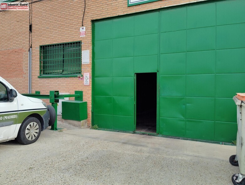 Industrial in Madrid, MAD for sale - Building Photo - Image 1 of 12