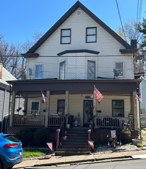 409 4th St, Monongahela, PA for sale - Primary Photo - Image 1 of 17