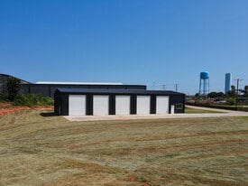 4,000 SqFt Building on 1ac in Edmond, OK - Owner Financed Property