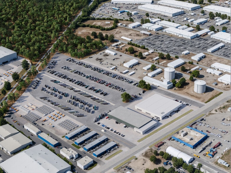 647 N WW White Rd, San Antonio, TX for lease - Aerial - Image 3 of 3