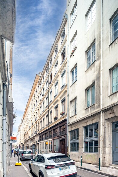 4 Rue Royale, Lyon for sale - Building Photo - Image 2 of 3