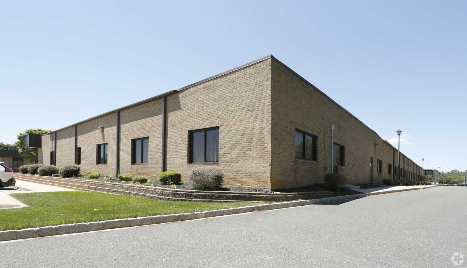 5577 Schanck Rd, Freehold, NJ 07728