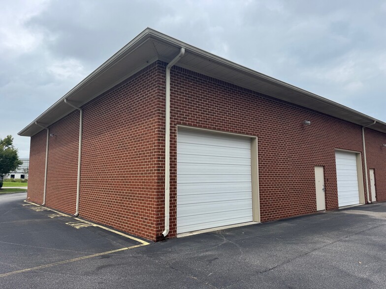 622 Innovation Dr, Chesapeake, VA for sale - Building Photo - Image 2 of 2