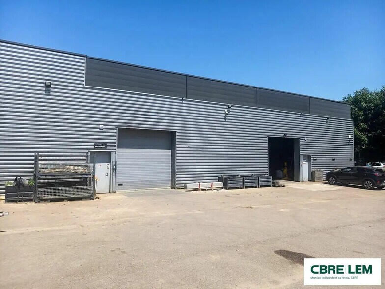 Flex in Ifs for lease - Building Photo - Image 3 of 5