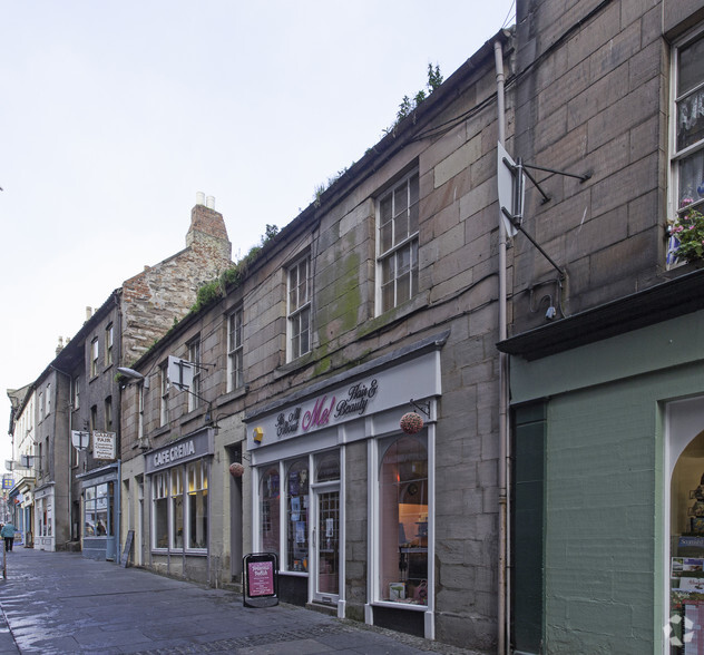 4-10 Marygate, Berwick Upon Tweed for lease - Building Photo - Image 3 of 3