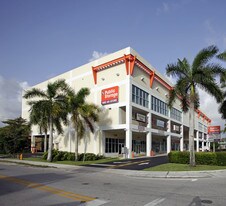 7100-7150 Bird Rd, Miami FL - Loft