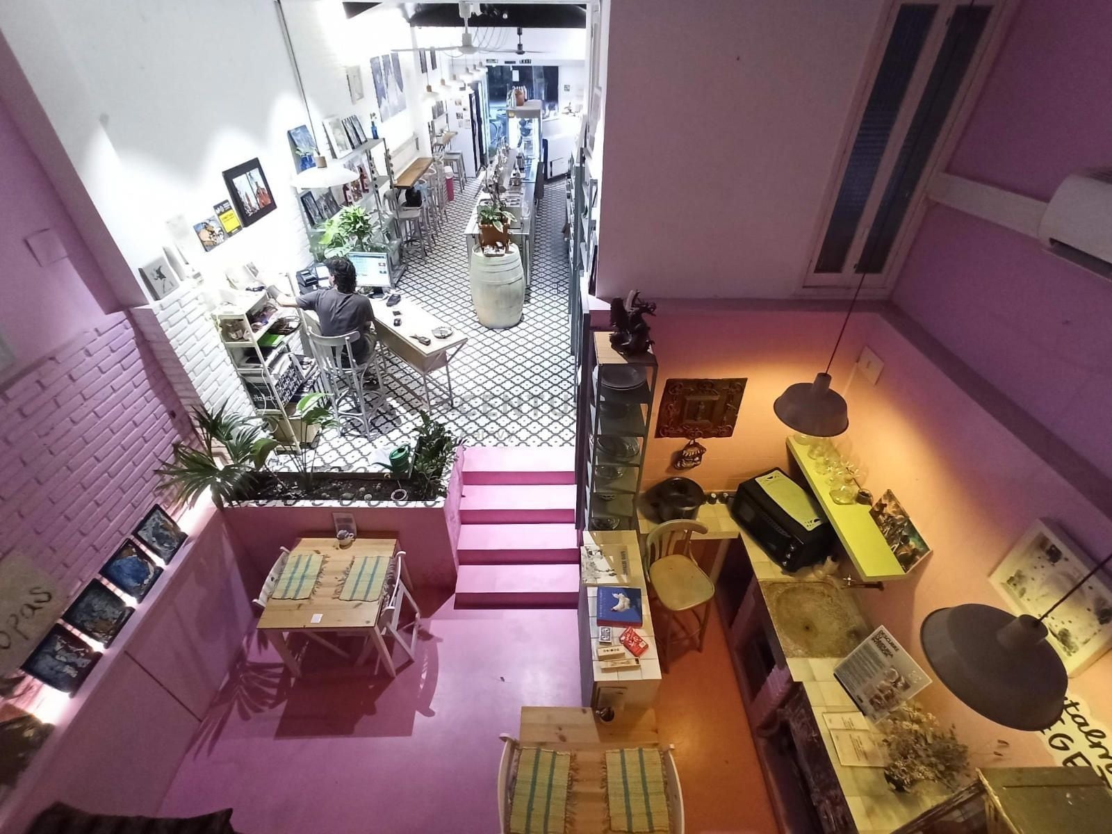 Retail in Barcelona, Barcelona for lease Interior Photo- Image 1 of 19