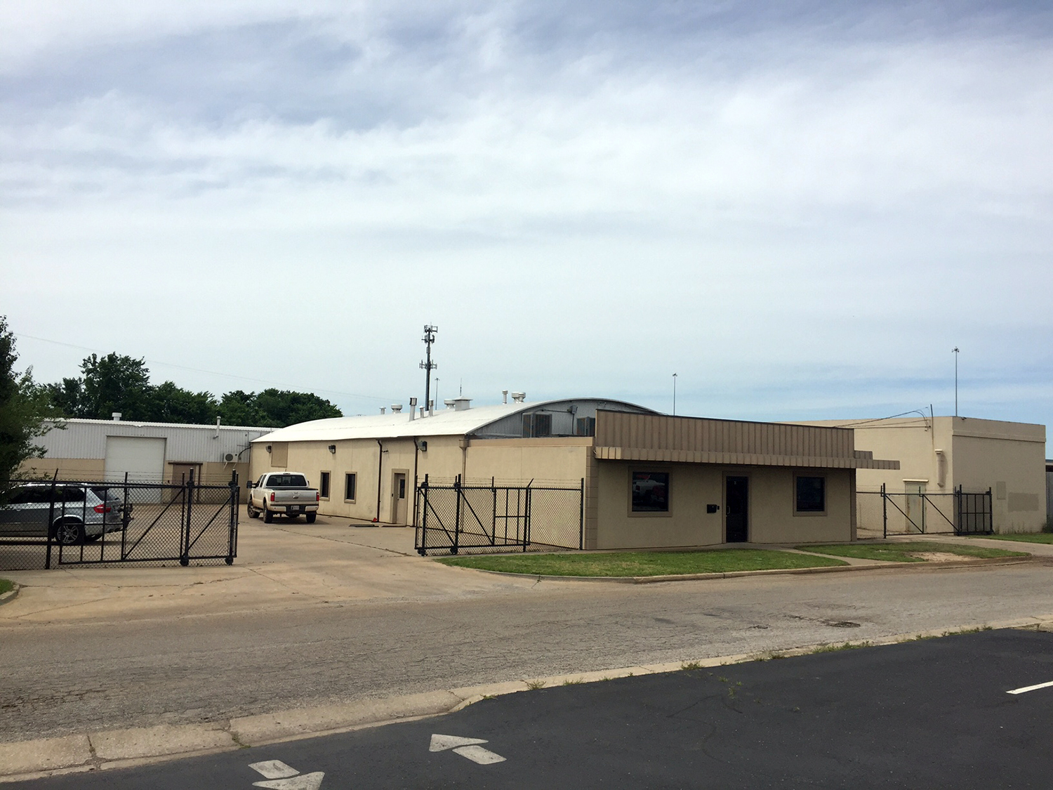 26 NE 26th St, Oklahoma City, OK for lease Building Photo- Image 1 of 7