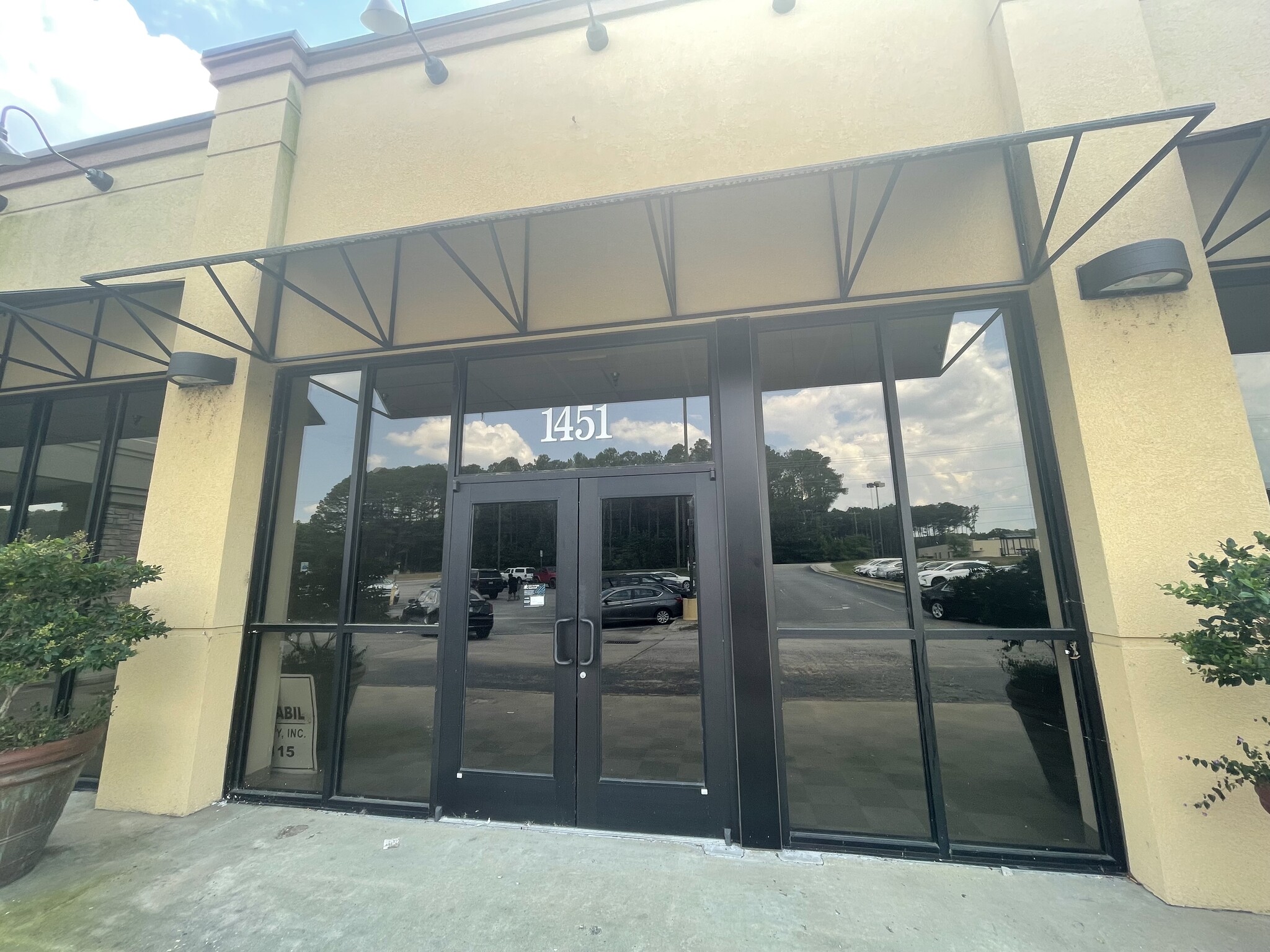 1461 Hunter Hill Rd, Rocky Mount, NC for lease Building Photo- Image 1 of 8