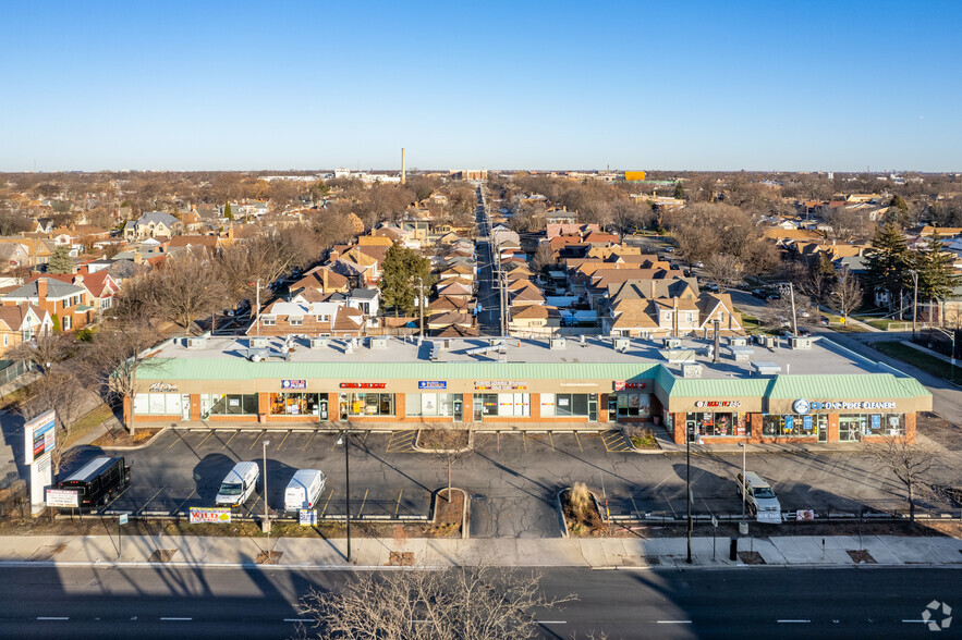 6600-6624 W North Ave, Chicago, IL for lease - Aerial - Image 1 of 6