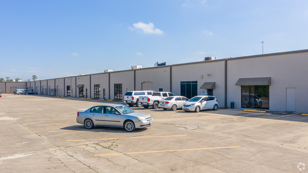 14655 Northwest Fwy, Houston, TX for lease - Building Photo - Image 2 of 6