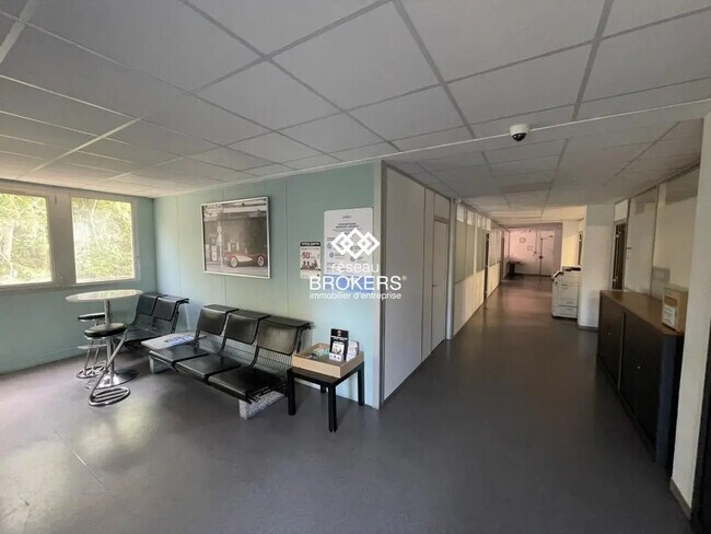 Location Bureaux 300 m²