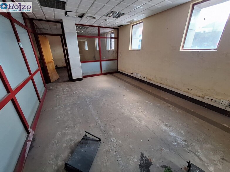 Multifamily in Toledo, Toledo for sale - Interior Photo - Image 2 of 8