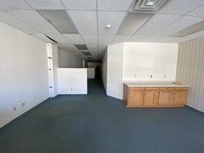 2 Daniels Farm Rd, Trumbull, CT for lease Interior Photo- Image 2 of 2