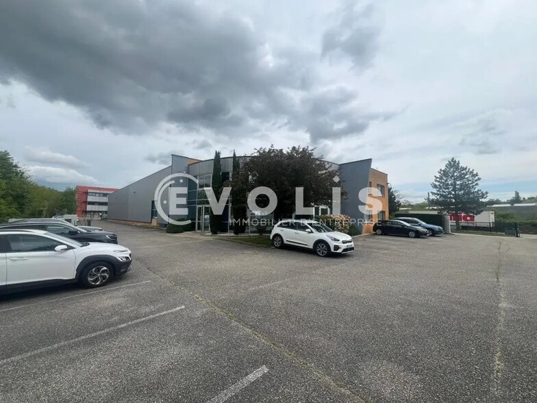 Zone Industrielle, Chaponost for lease - Building Photo - Image 3 of 20