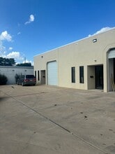 4814 Alexander Ln, Dallas, TX for lease Building Photo- Image 2 of 11