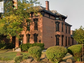 895 S High St, Columbus, OH for lease Interior Photo- Image 1 of 16