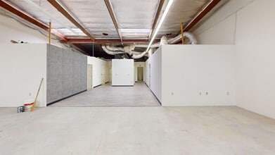 16220-16228 Gundry Ave, Paramount, CA for lease Interior Photo- Image 2 of 4