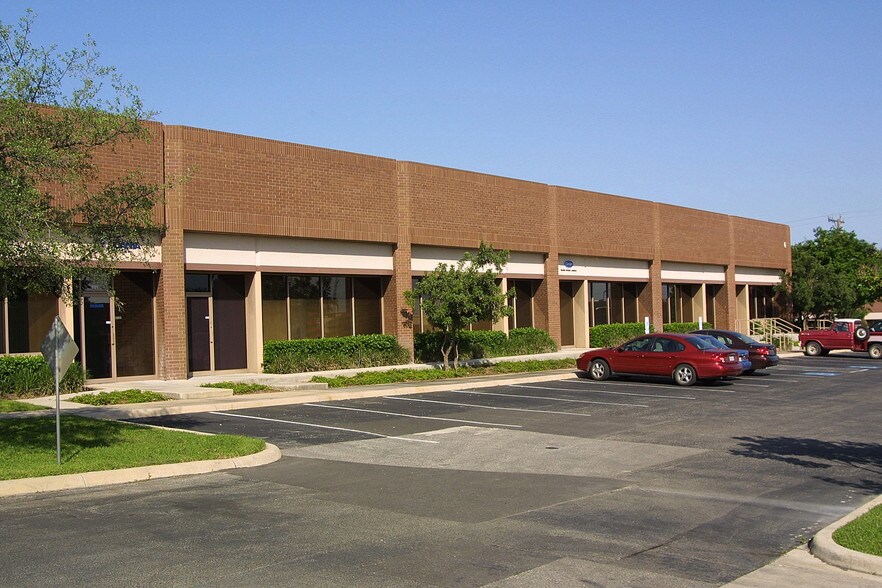 121 Interpark Blvd, San Antonio, TX for sale - Building Photo - Image 1 of 1