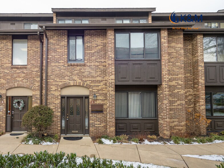 311 W Maple Ave, Vienna, VA 22180