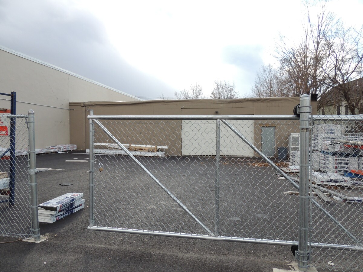 161 Court St, Laconia, NH 03246 | LoopNet.com