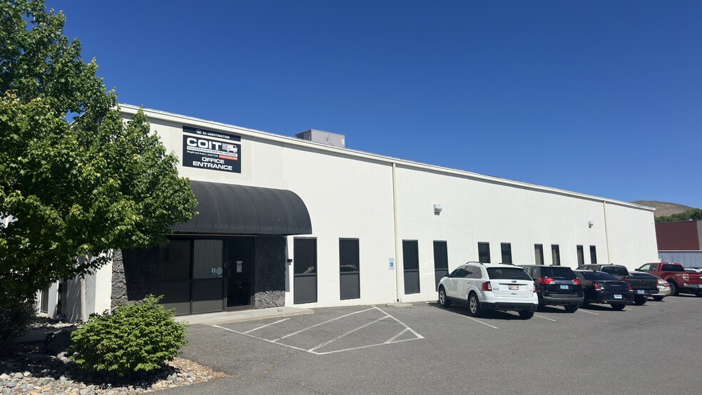 105 E Parr Blvd, Reno, NV for sale - Building Photo - Image 1 of 12