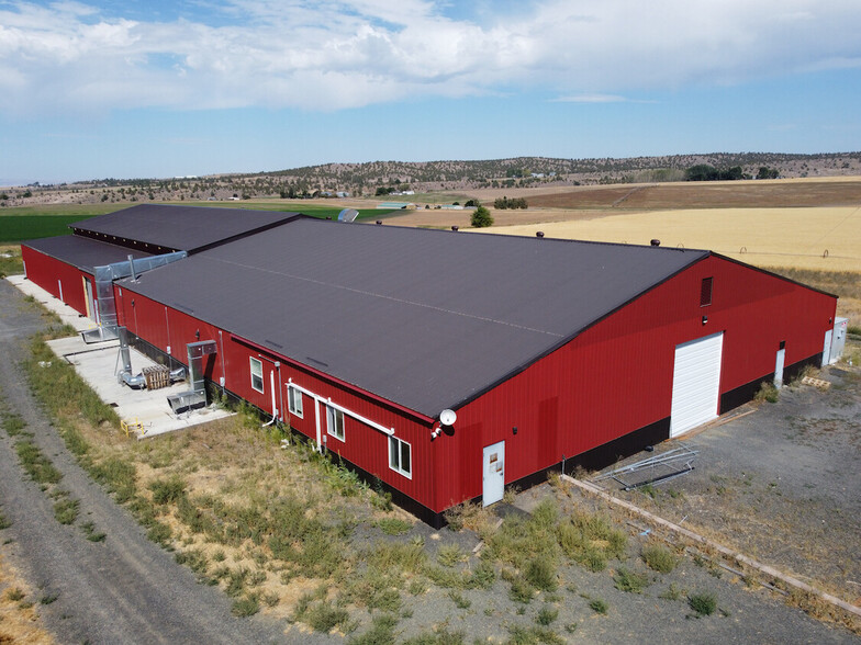 2748 NE Cherry Ln, Madras, OR for sale - Building Photo - Image 1 of 1