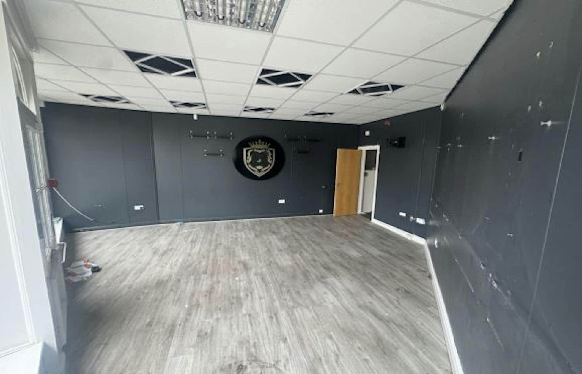 2 High St, Leeds for lease Interior Photo- Image 1 of 1
