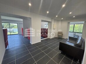 Office in Avon for lease Interior Photo- Image 2 of 4