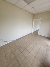 10617 Fuqua St, Houston, TX for lease Interior Photo- Image 2 of 4