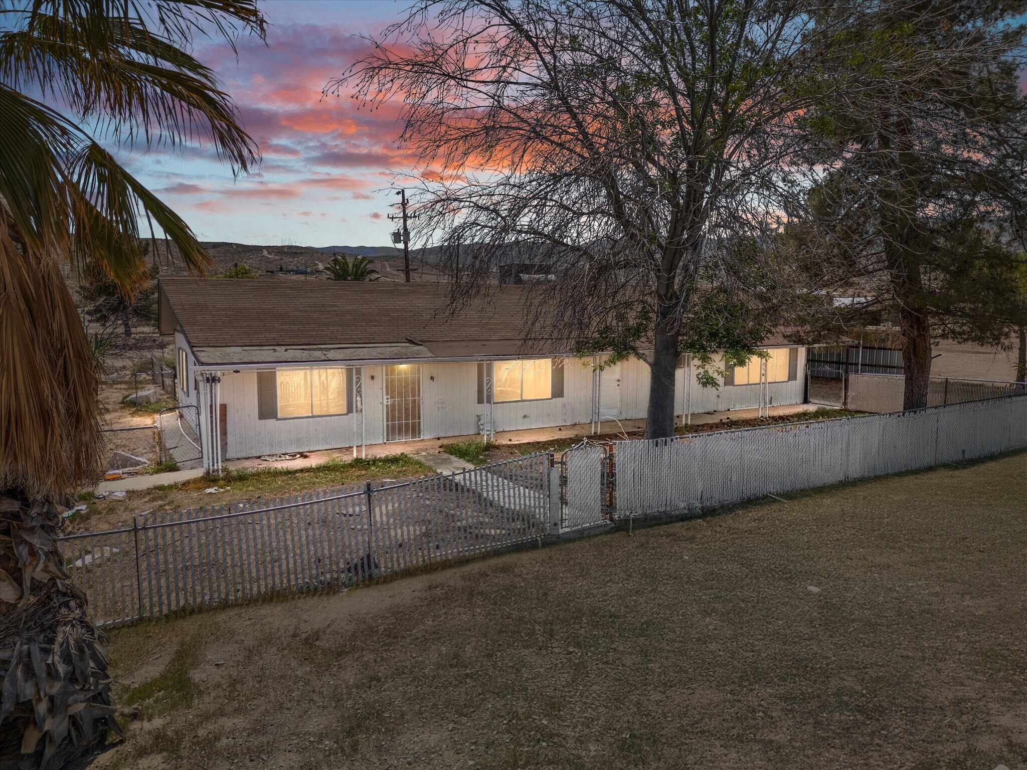 523-529 Kristin st, Taft, CA for sale Primary Photo- Image 1 of 54