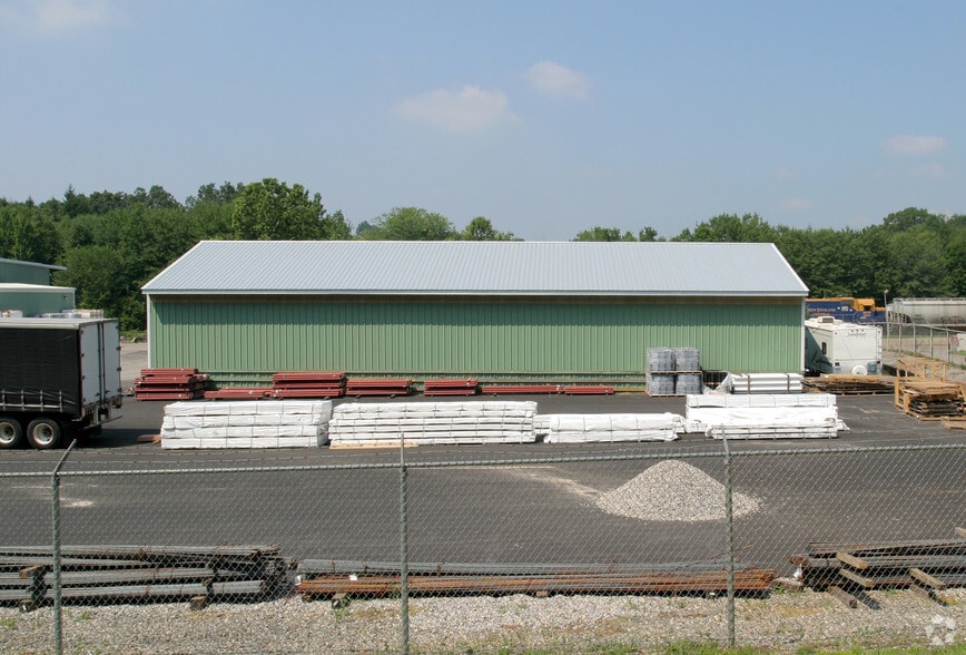 122 Route 32, North Franklin, CT for lease - Building Photo - Image 3 of 3