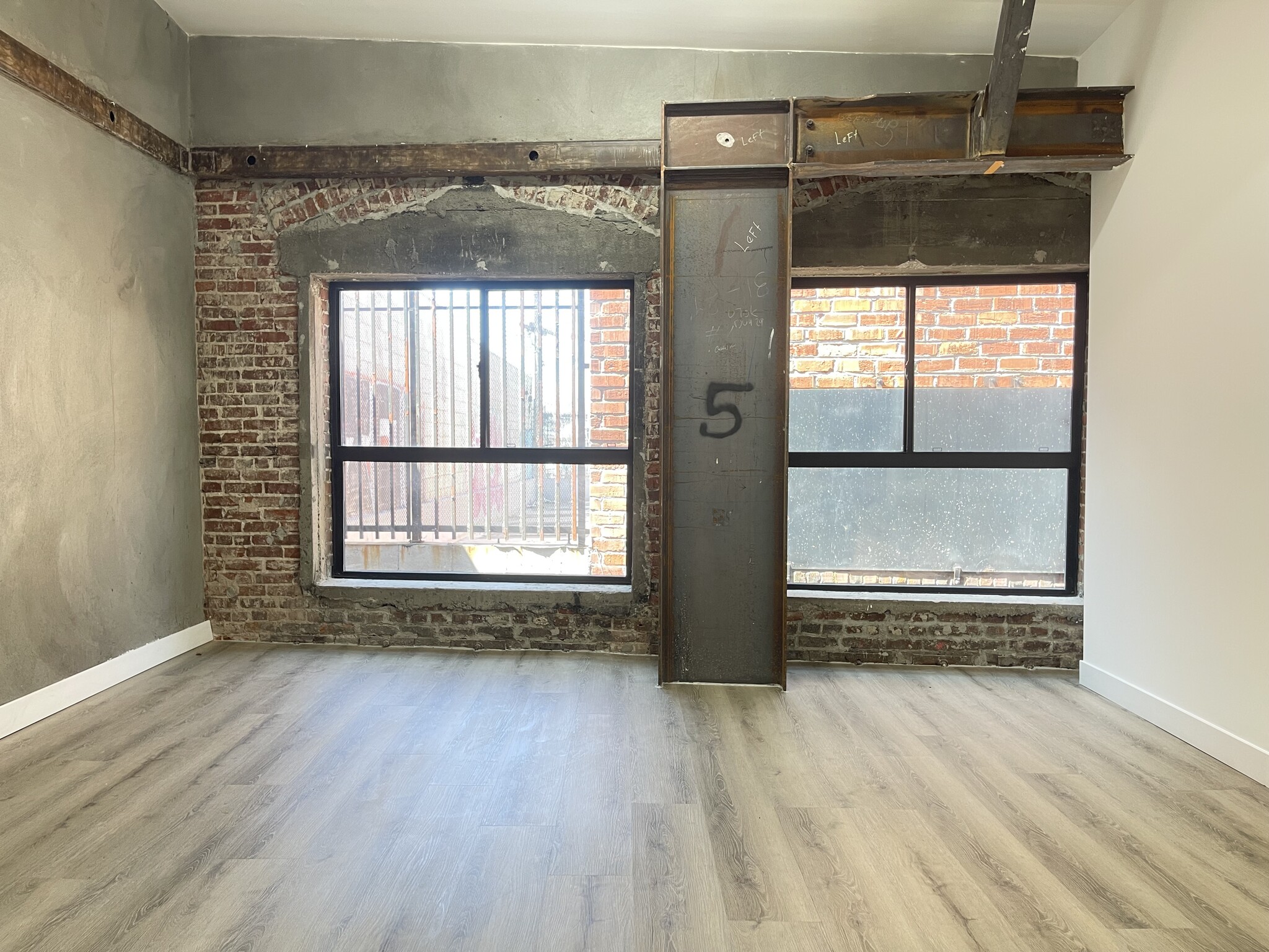 904 Wall St, Los Angeles, CA for lease Interior Photo- Image 1 of 6