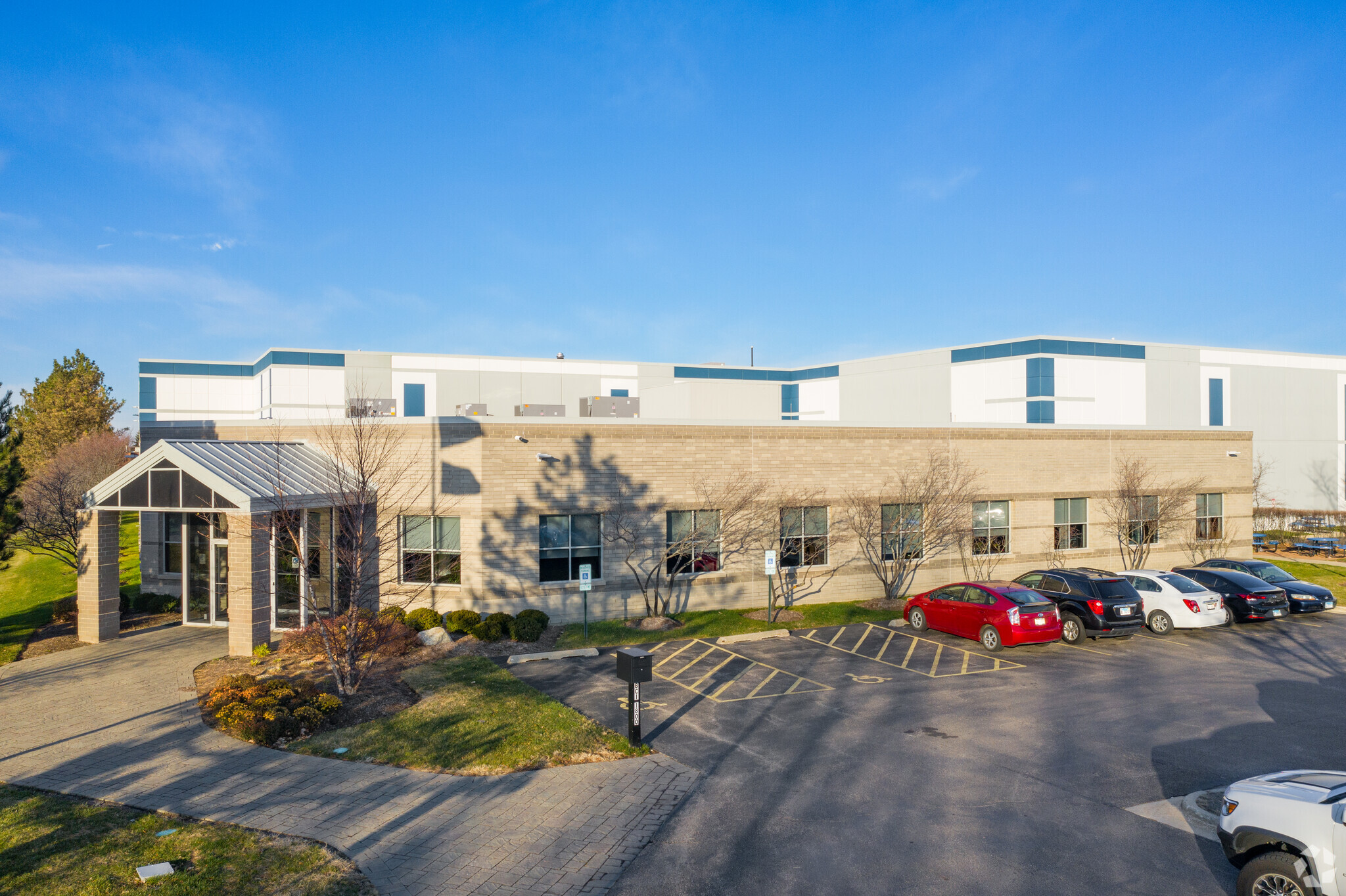 1800 Industrial Dr, Libertyville, IL for sale Building Photo- Image 1 of 1