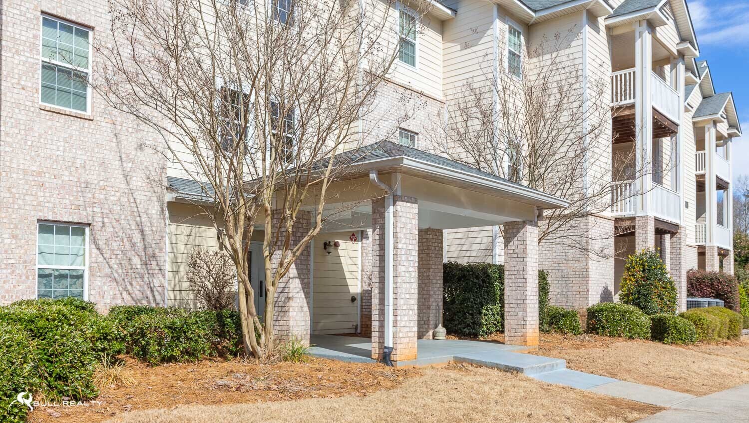 2700 Shades Valley Ln, Gainesville, GA 30501