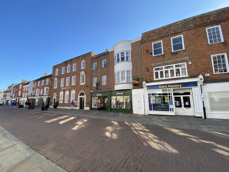 76-77 East St, Chichester for lease - Building Photo - Image 2 of 2