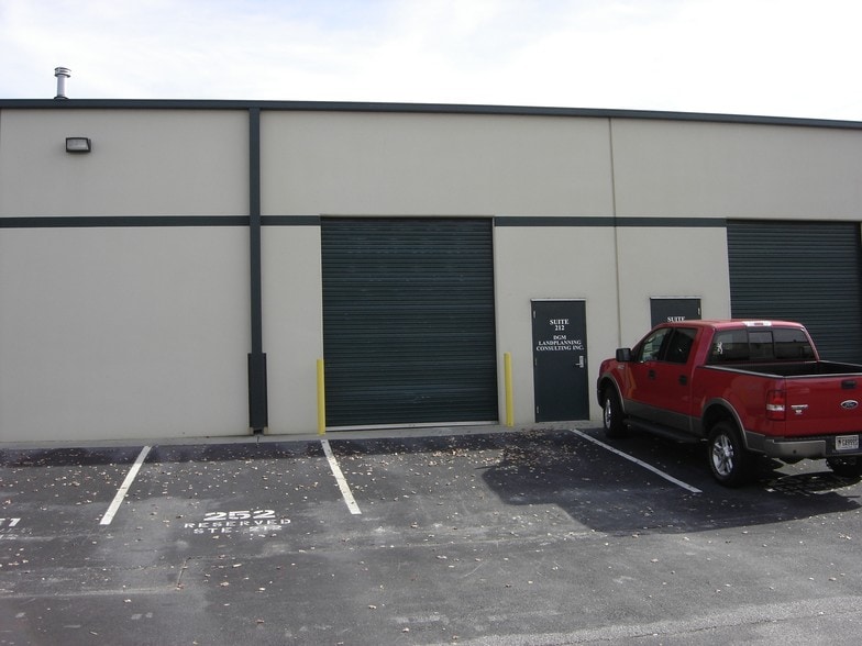 975 Cobb Place Blvd, Kennesaw, GA for lease - Building Photo - Image 2 of 8