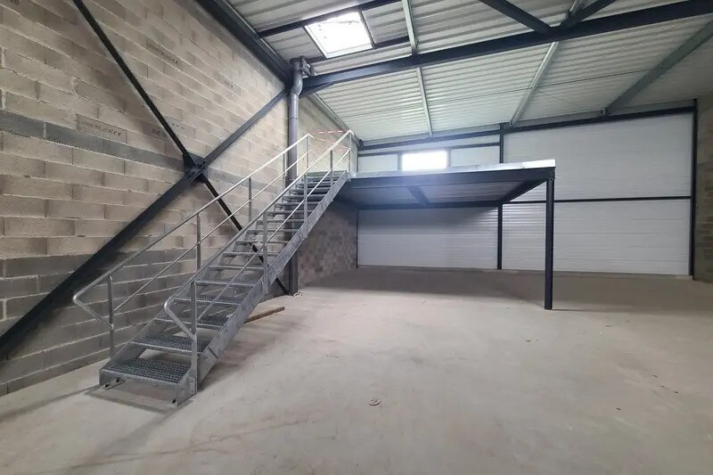 Flex in Béziers for lease - Interior Photo - Image 3 of 4