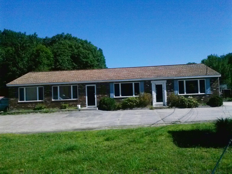 577 Boston Post Rd, North Windham, CT for sale - Building Photo - Image 1 of 1