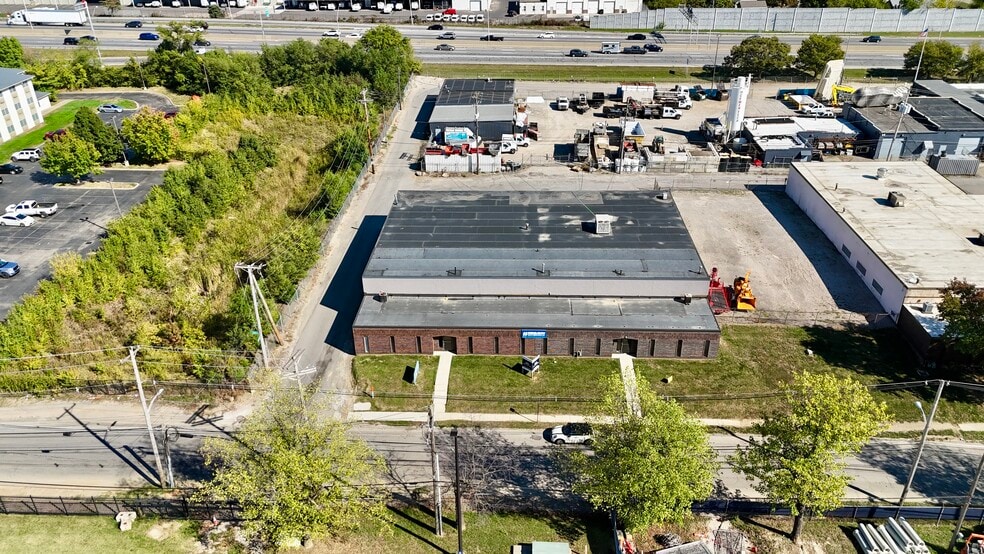 1632-1644 Clara St, Columbus, OH for lease - Building Photo - Image 2 of 13