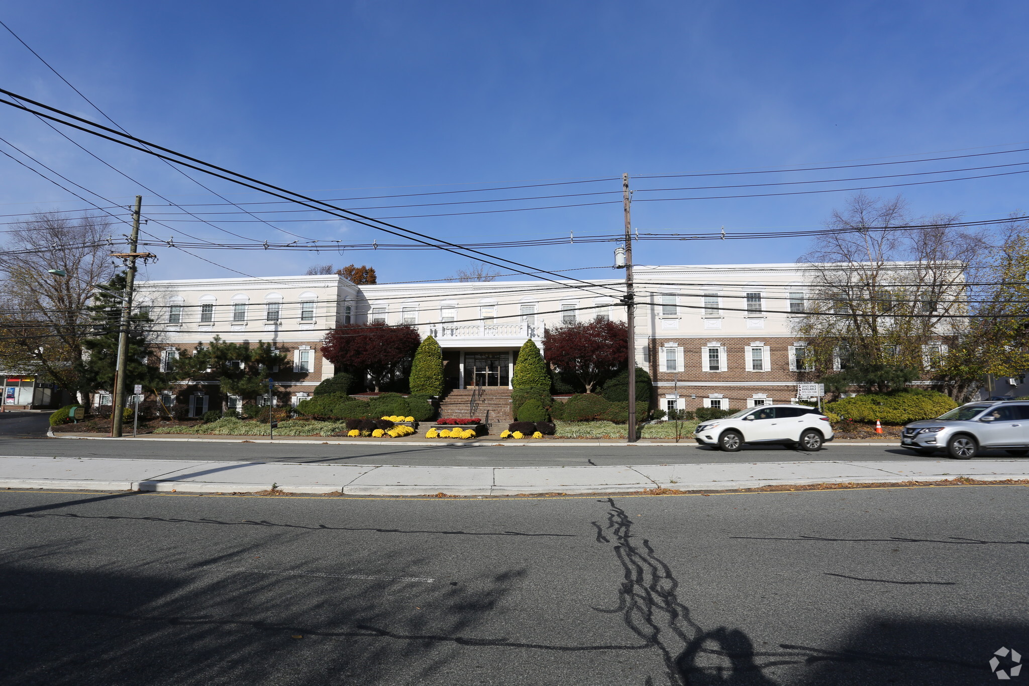 349 E Northfield Rd, Livingston, NJ for lease Primary Photo- Image 1 of 10