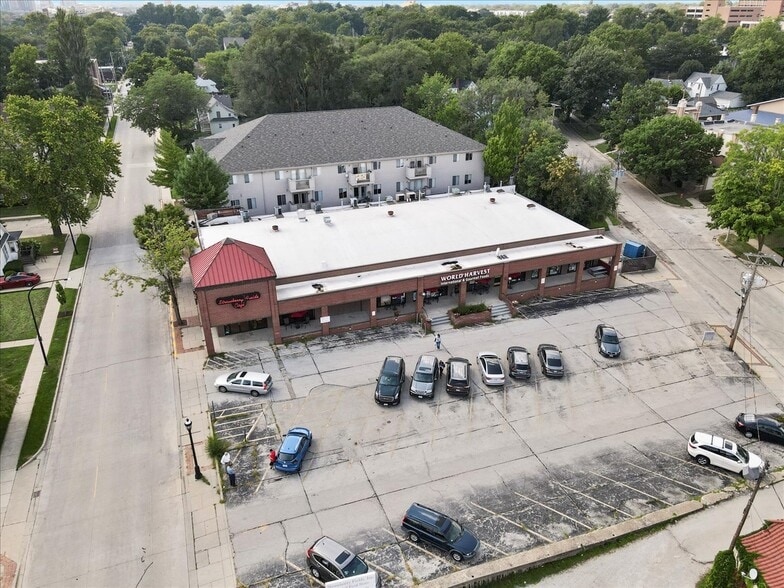 306 Springfield Ave, Urbana, IL for sale - Building Photo - Image 2 of 39