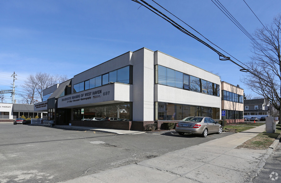 687 Campbell Ave, West Haven, CT for lease - Primary Photo - Image 1 of 2