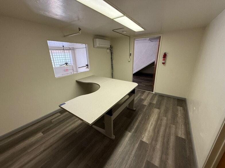 530 E 11th St, Douglas, AZ for lease - Building Photo - Image 2 of 4