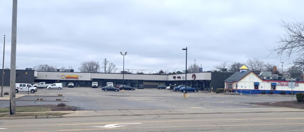 810-852 Watertower Ln, Dayton, OH for lease - Building Photo - Image 3 of 4