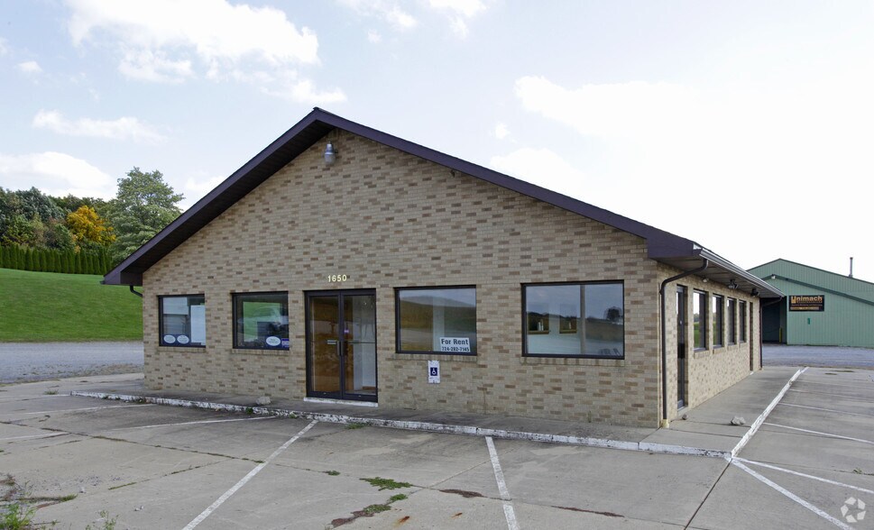 1650 Route 422 E, Fenelton, PA for sale - Primary Photo - Image 1 of 1