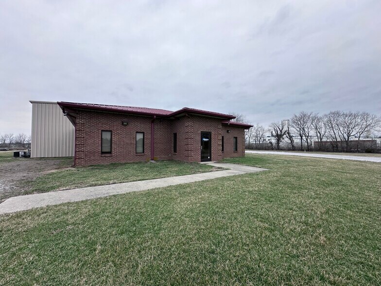 149 Techway rd, Cynthiana, KY for sale - Primary Photo - Image 1 of 1