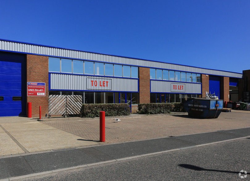 Dolphin Way, Shoreham By Sea for lease - Building Photo - Image 2 of 2