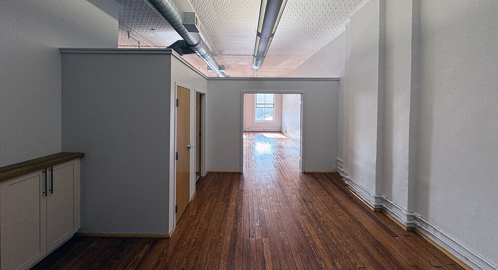 23 W Broad St, Richmond, VA for lease - Interior Photo - Image 2 of 69